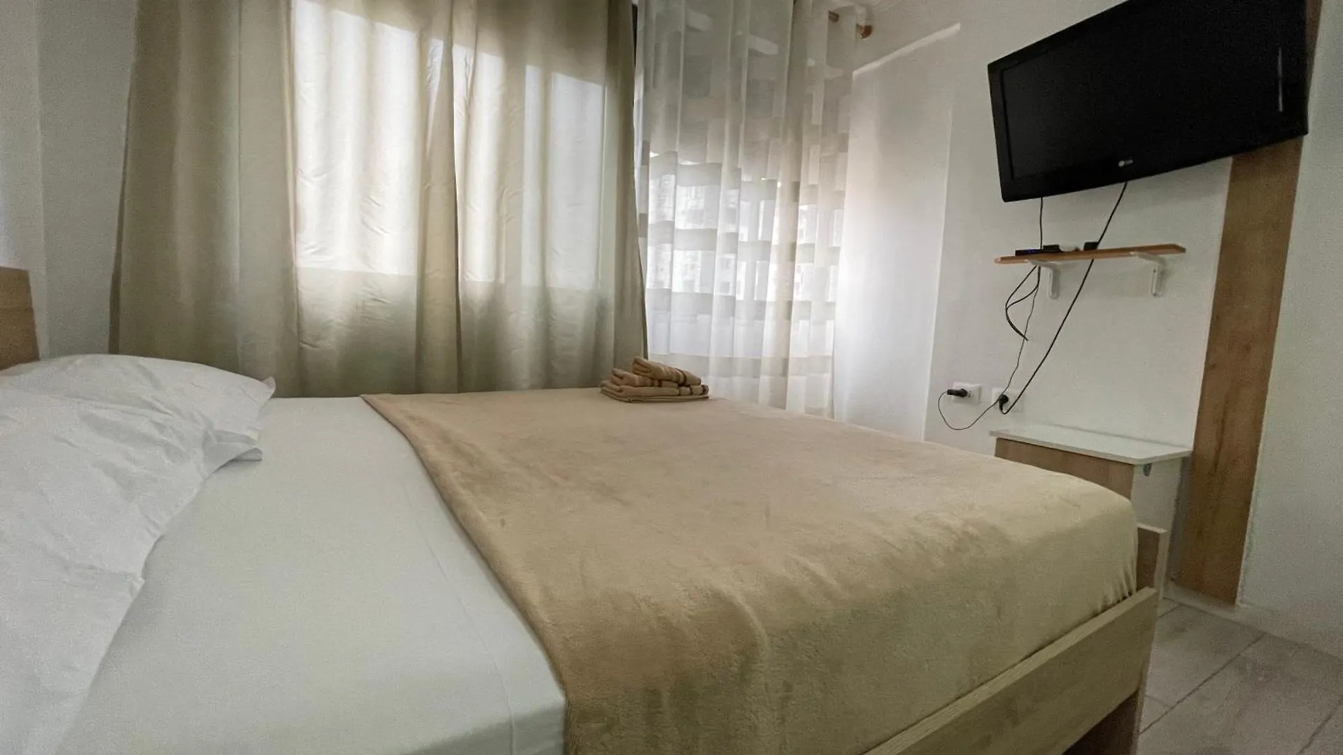 Downtown Modern Studio Apartment Tirana