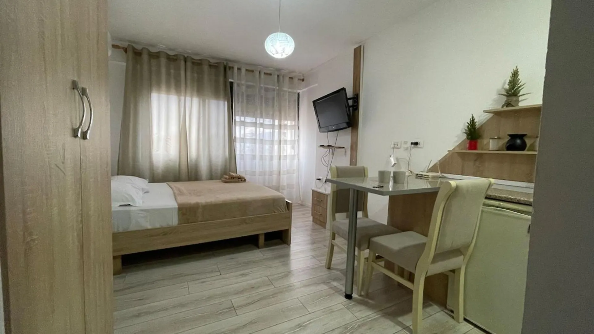 Piazza Downtown Cozy Studio Tirana