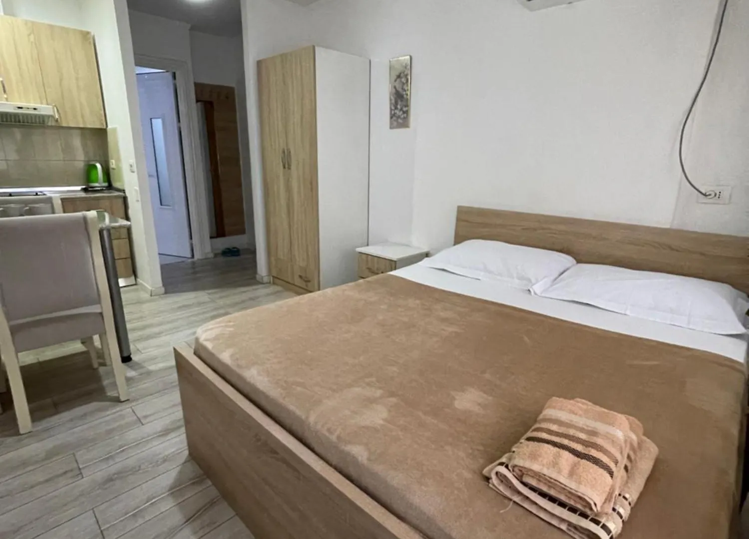 Downtown Modern Studio Apartment 地拉那 阿尔巴尼亚