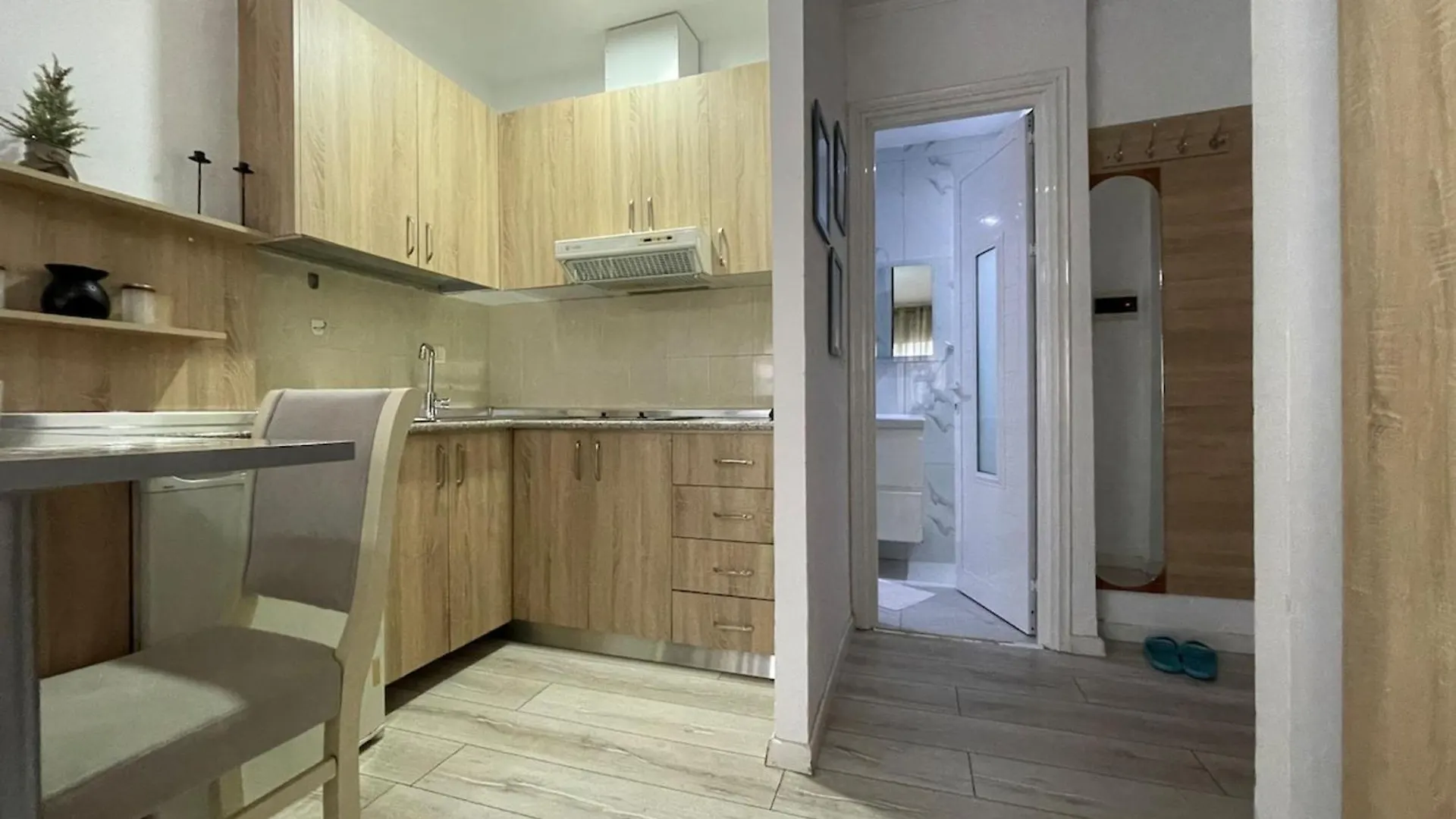 Piazza Downtown Cozy Studio 티라나 알바니아